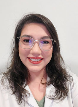 Dra. Carolina Beil