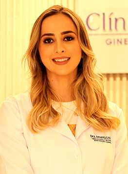 Dra. Amanda Evelyn